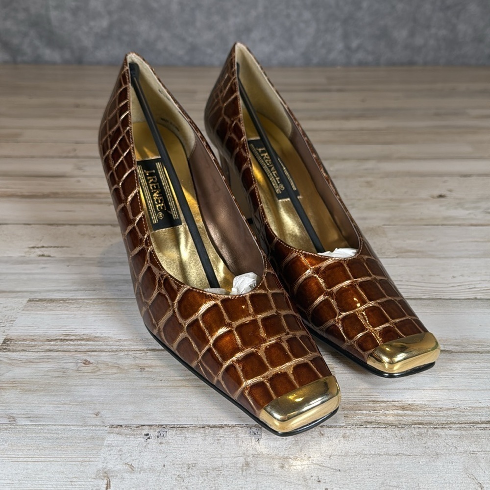Vintage J. Renee Crocodile 3” Block Heel with Gold Toe! Like New